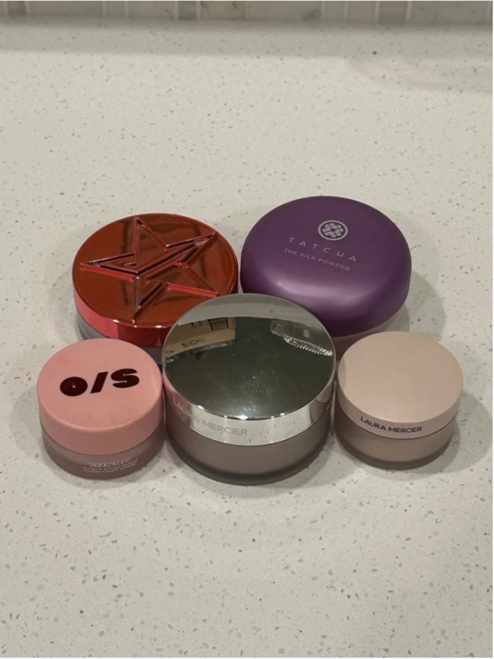 Loose Powder ~ ONE SIZE, LAURA MERCIER, TATCHA. JEFREE STAR